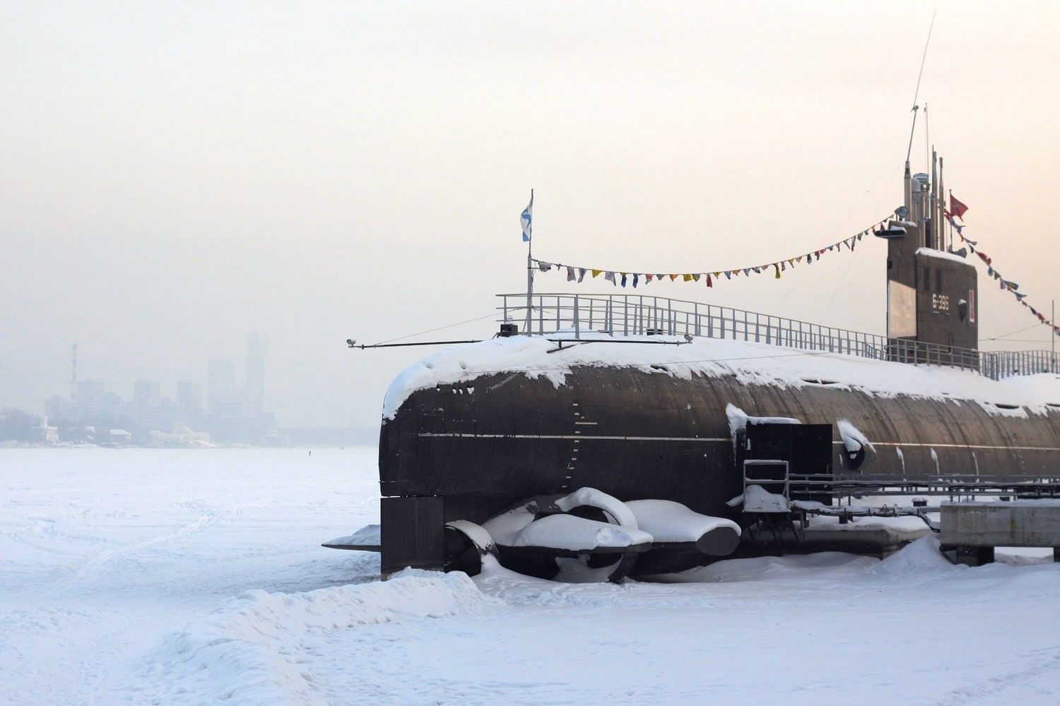 подводная лодка в москве