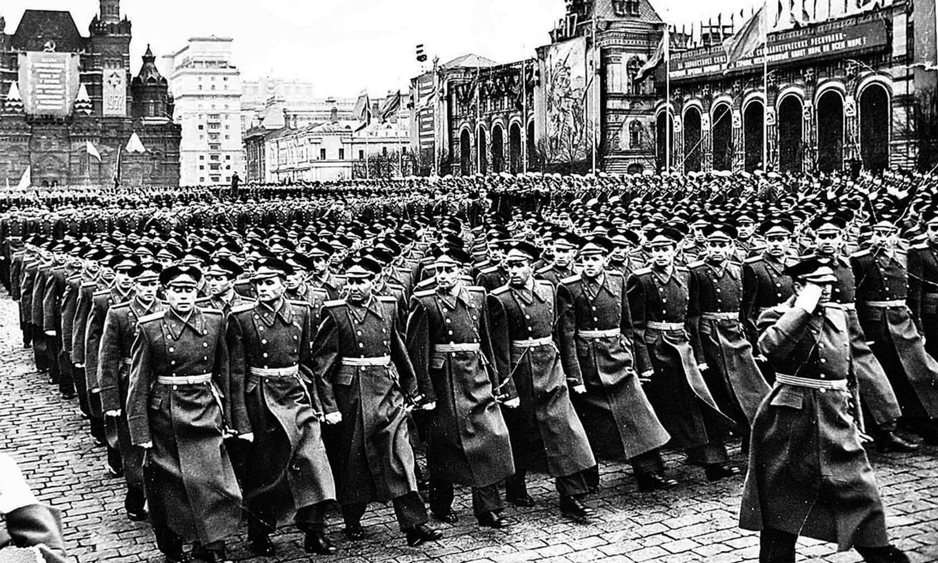 парад победы 1945 года на красной площади в москве