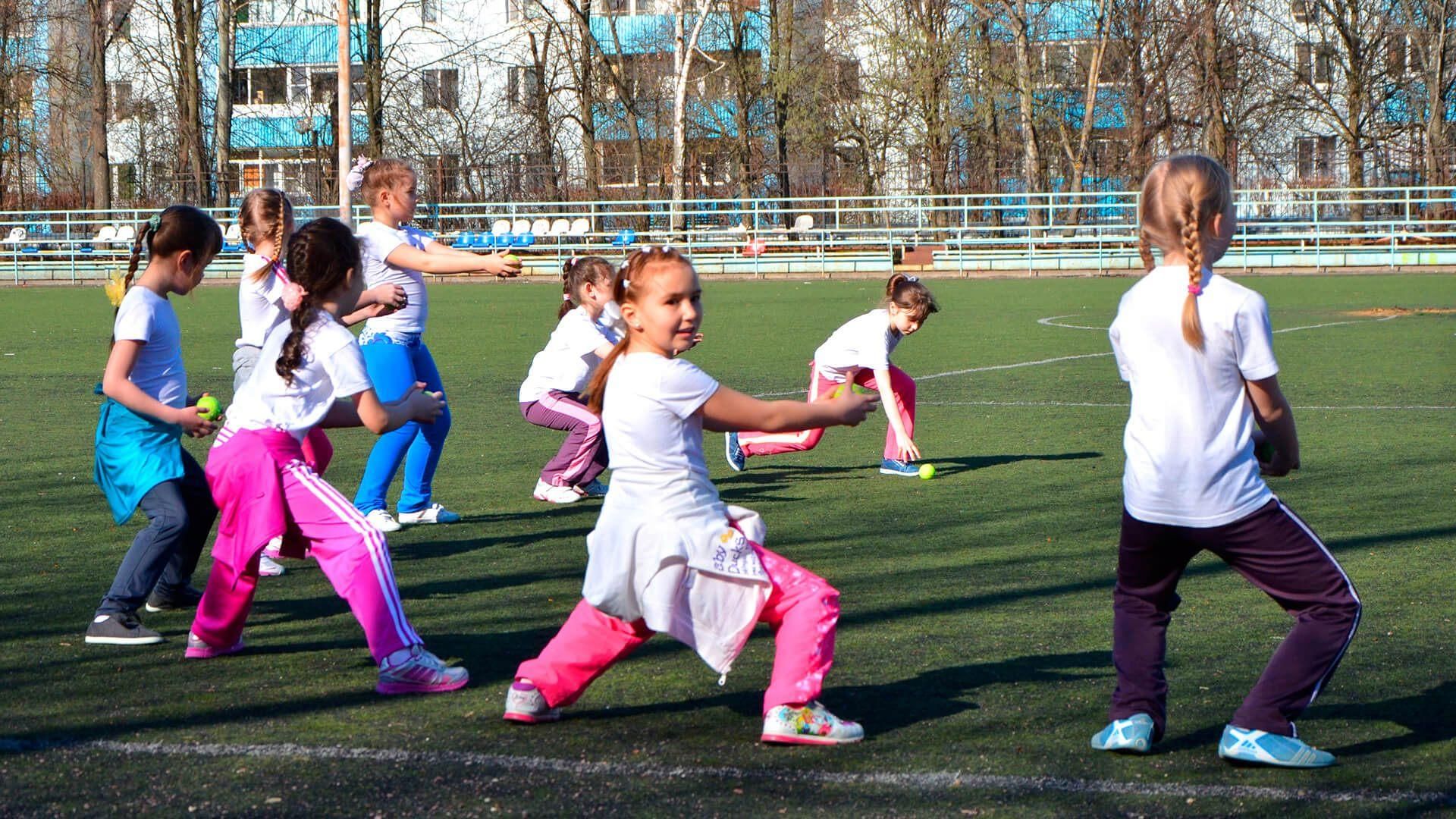 На улице спортивную спортивный