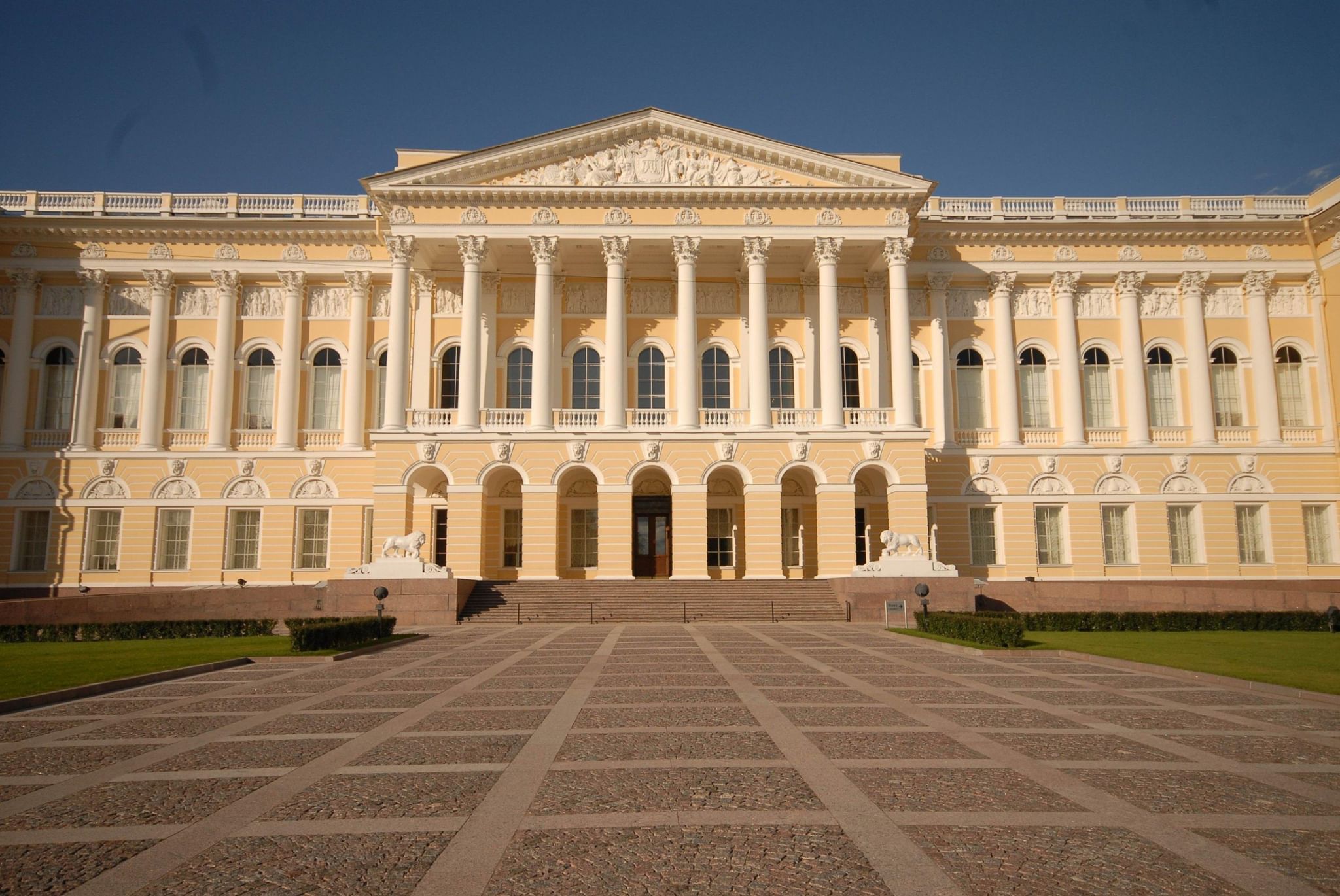 Михайловский дворец в санкт петербурге фото снаружи