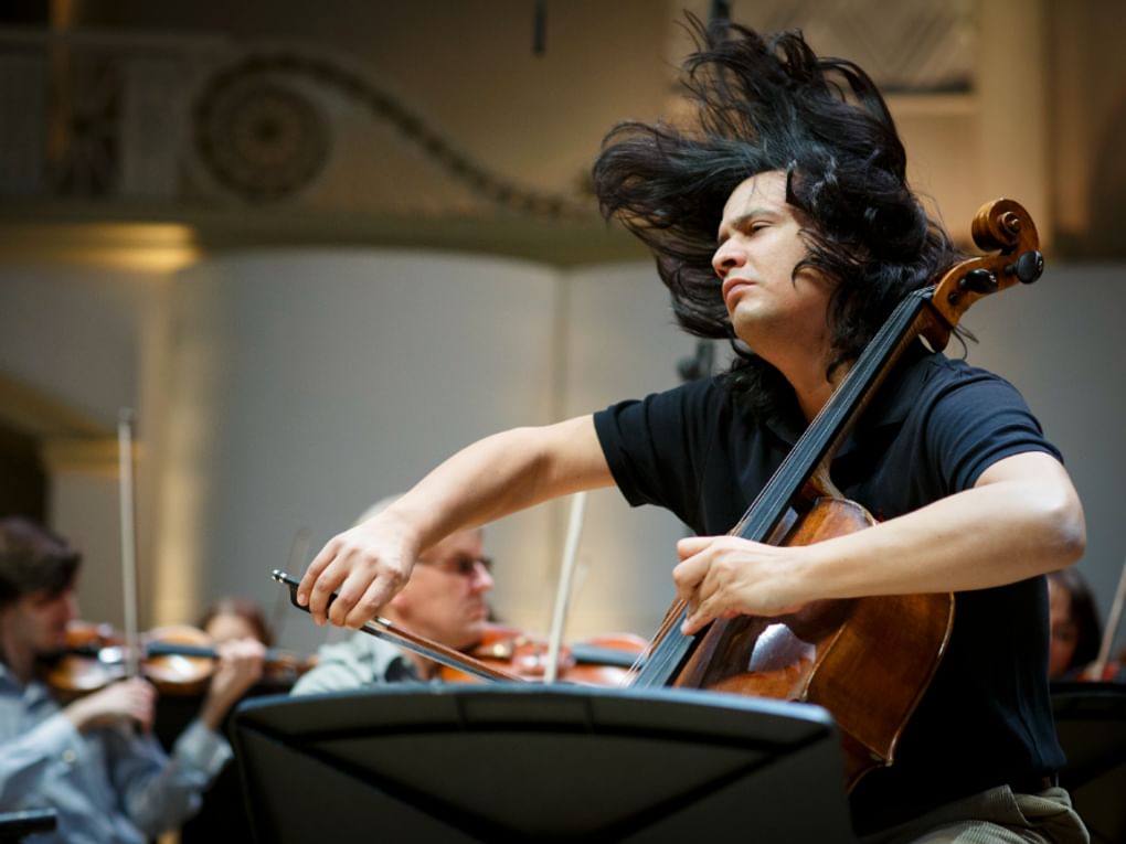 Клаудио Бохоркес — немецкий виолончелист на фестивале Vivacello. Концертный зал им. П.И. Чайковского, Москва. 2016 год