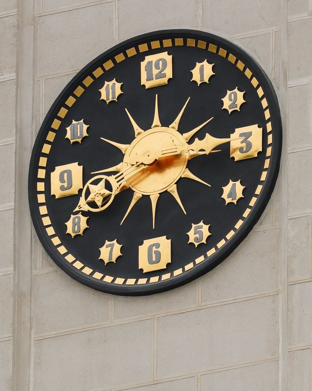 Часы на башне Северного речного вокзала после реставрации. Москва, 2020 год. Фотография: Михаил Джапаридзе / ТАСС