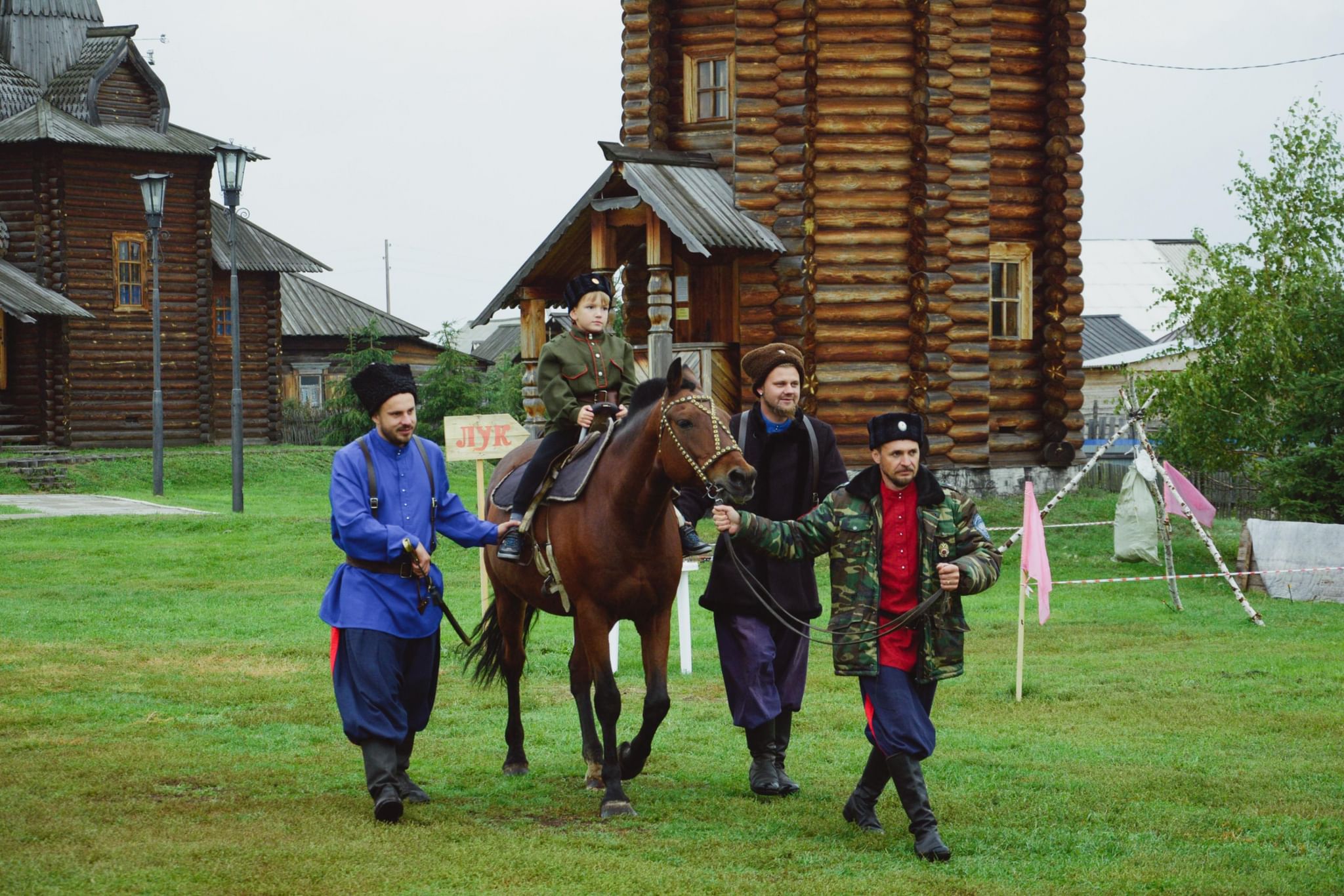 Старина сибирская большеречье фото