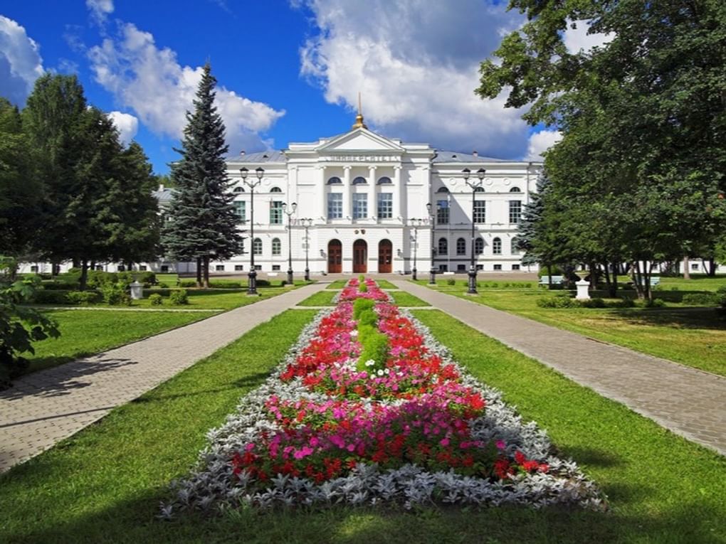 Главное здание Томского государственного университета. Томск. Фотография: Михаил Марковский / фотобанк «Лори»