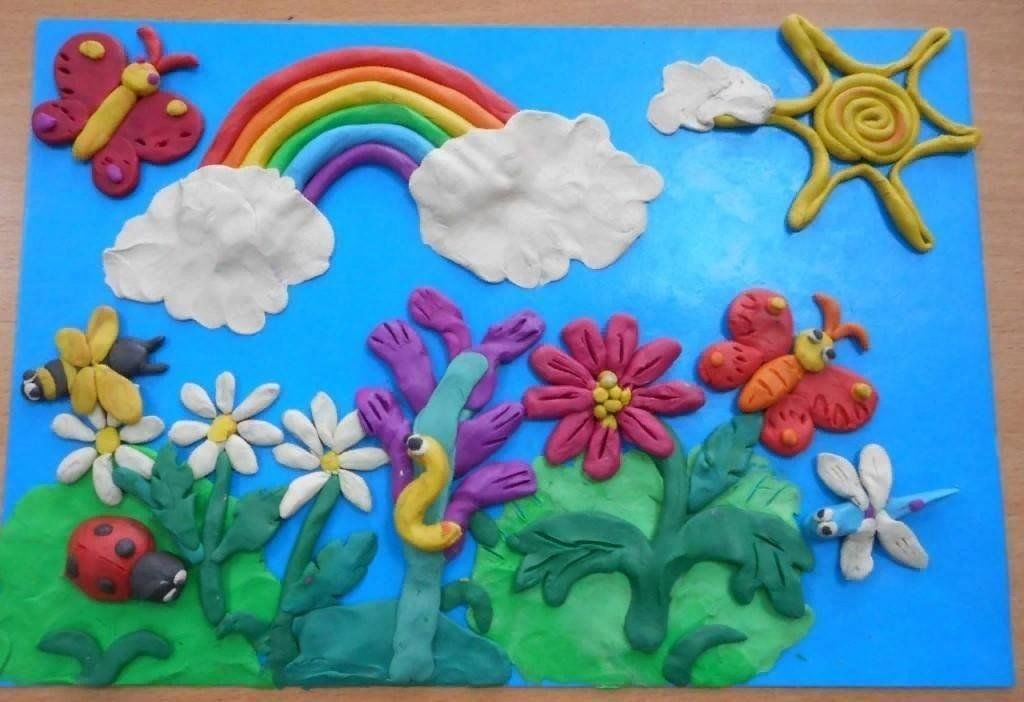 Лепка чудо цветок подготовительная группа. Цветочная Полянка пластилинография. Поделки из пластилина для детей. Аппликация пластилином. Летние поделки из пластилина.
