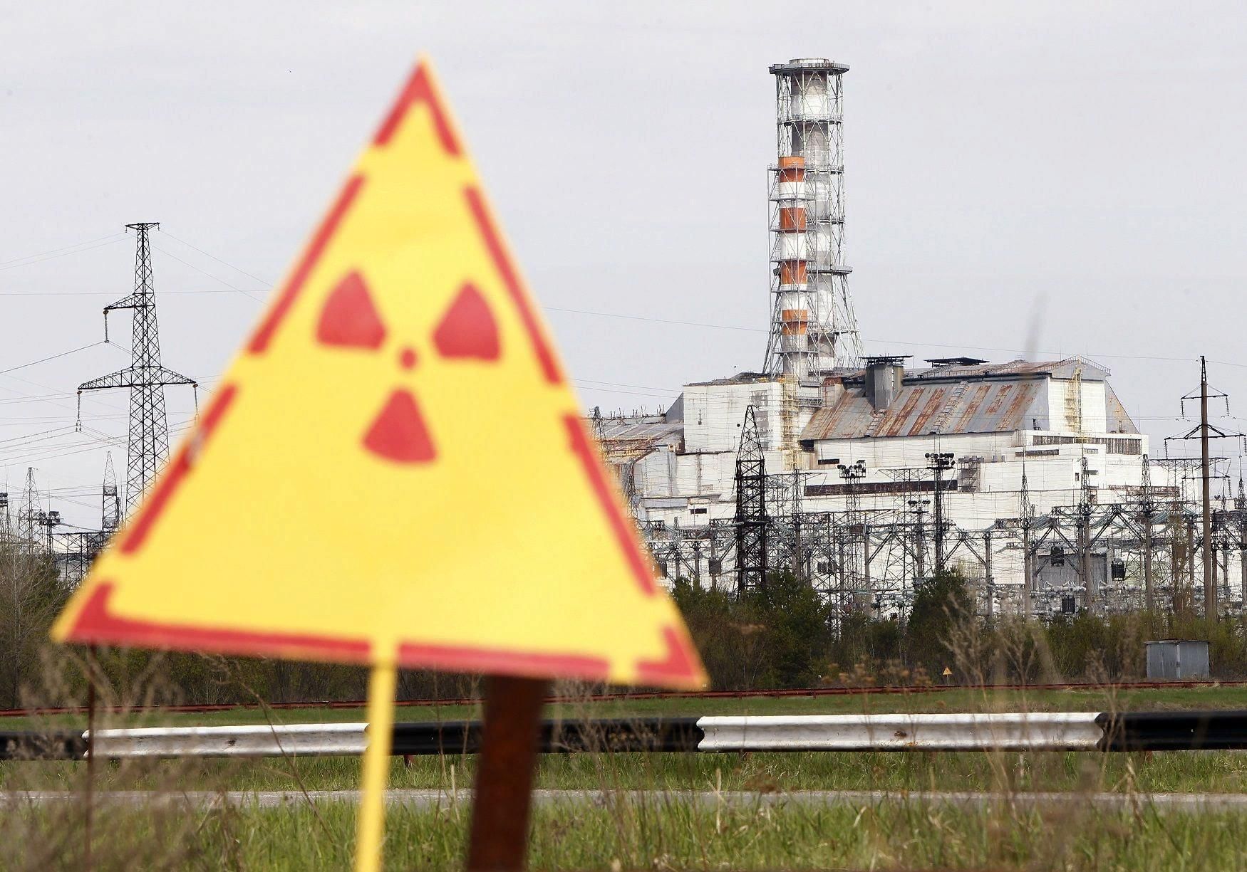 Ядерный взрыв аэс. Авария на ЧАЭС 1986 Чернобыль. ЧАЭС 1986 26 апреля. Чернобыль авария на АЭС взрыв. Чернобыльская АЭС АЭС авария.