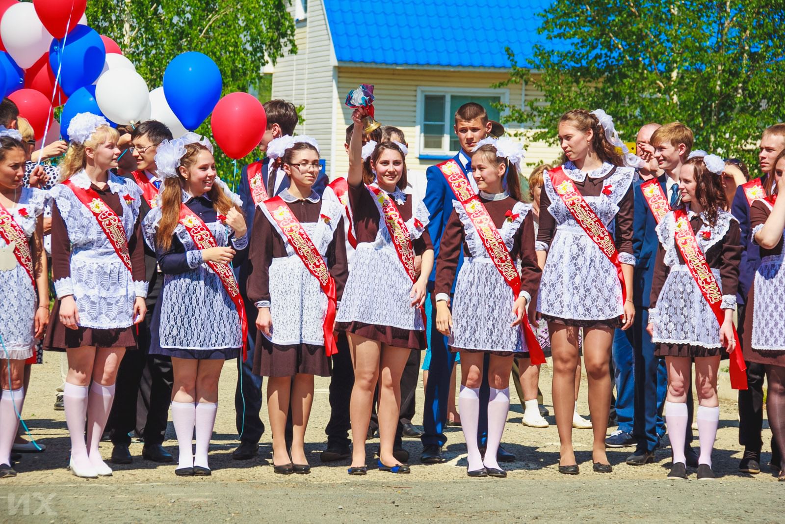 Фото выпускных классов школы