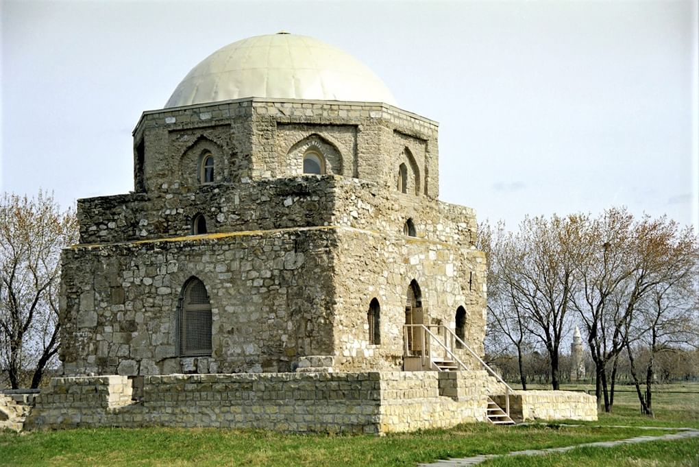 Черная палата, архитектурно-исторический комплекс «Булгар», Болгар, Республика Татарстан. Фотография: Тимур Искандаров / <a href="https://commons.wikimedia.org/w/index.php?curid=10521151" target="_blank" rel="noopener">commons.wikimedia</a> / <a href="https://creativecommons.org/licenses/by-sa/3.0" target="_blank" rel="noopener">CC BY-SA 3.0</a>