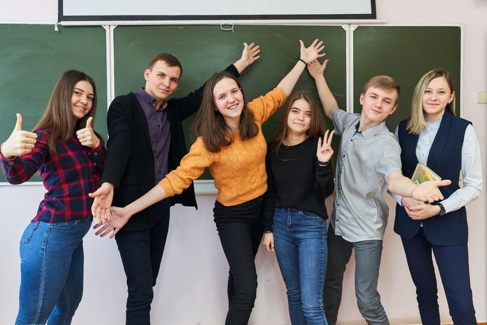 Russian colleges. Русский колледж. История для колледжей. Уральский региональный колледж. Уральский региональный колледж Комаровского 9а.