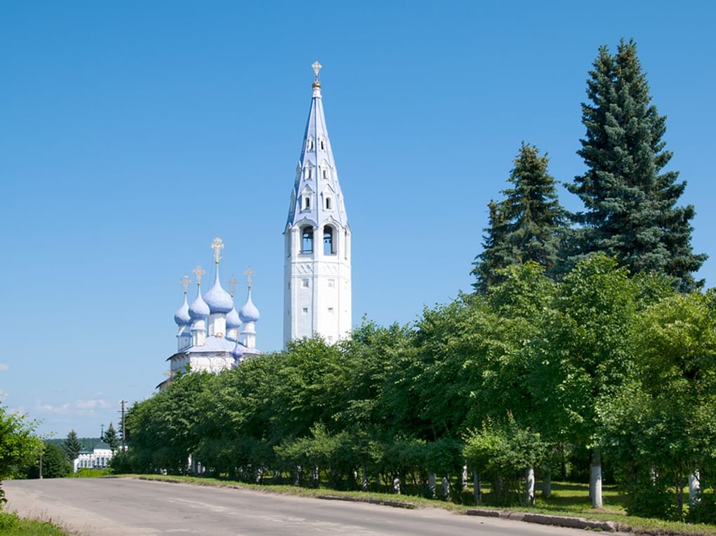 Крестовоздвиженский кафедральный собор. Палех, Ивановская область. Фотография: Наталия Румянцева / фотобанк «Лори»