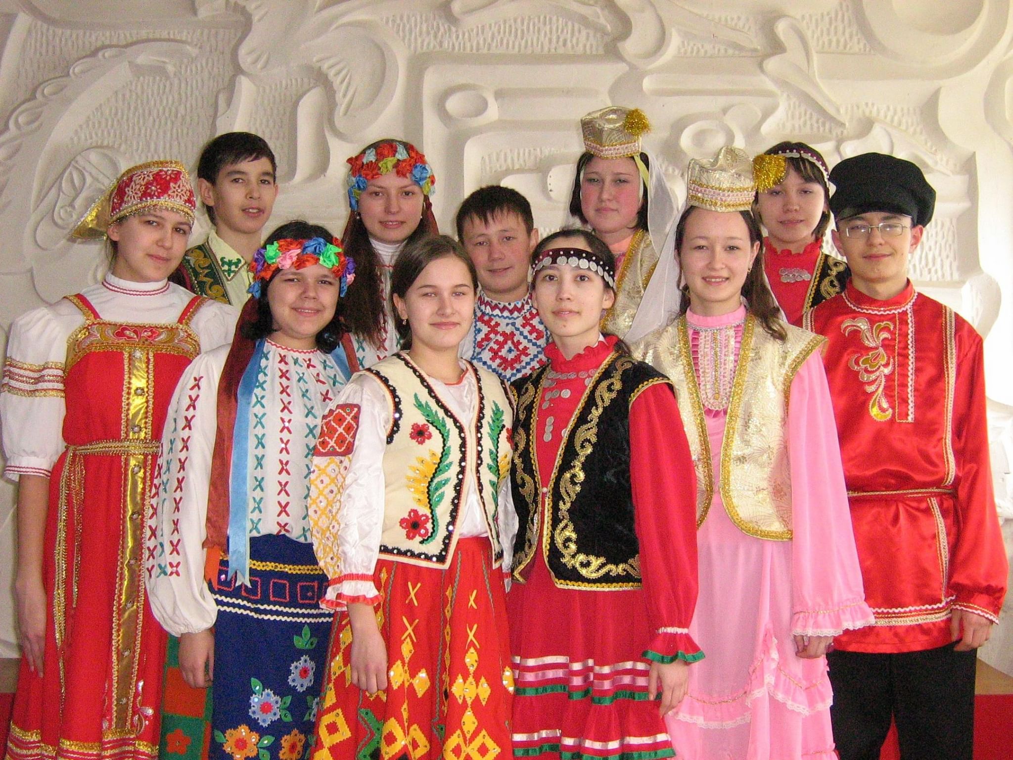 Костюмы народов России