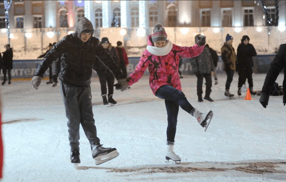 В Ростове сделают каток с ледовыми дорожками в … Foto 19