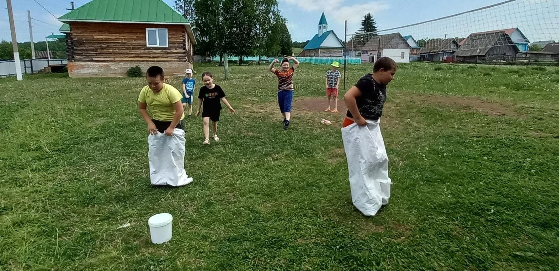 В сельском клубе