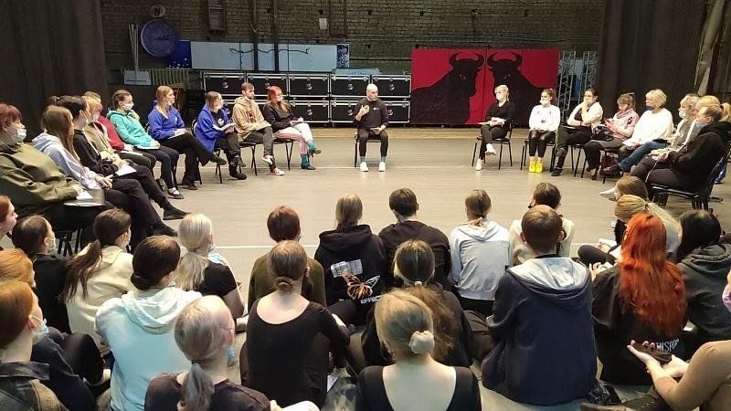 режиссер массовых мероприятий. массовые культурные мероприятия. Event agency. профессия режиссер театра. стив халлфиш - профессия режиссер монтажа.