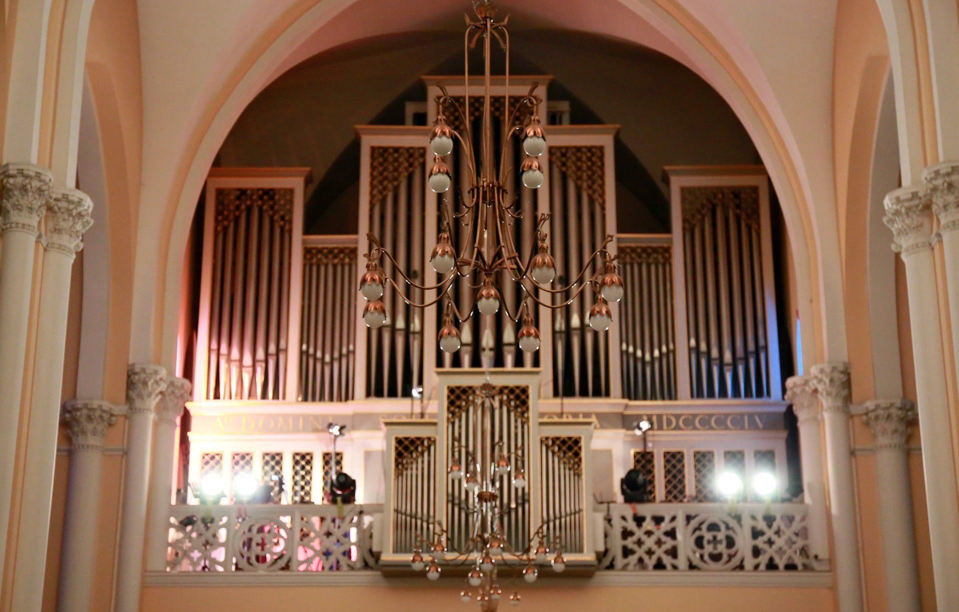 орган в соборе
