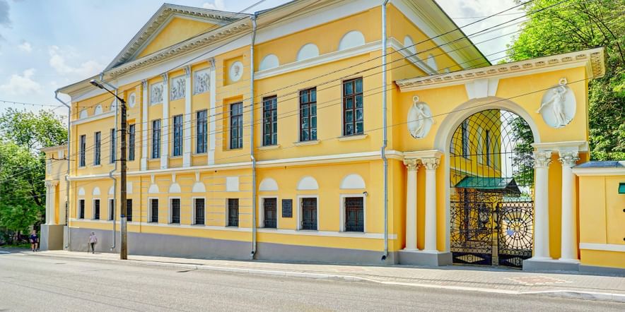 Основное изображение для учреждения Музейно-краеведческий комплекс «Усадьба Золотарёвых»