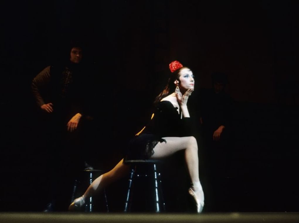 Майя Плисецкая в партии Кармен в балете «Кармен-сюита». 1970 год. Фотография: Валерий Соловьев / ИТАР-ТАСС