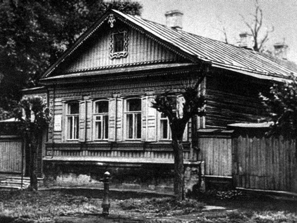 Дом Андреевых (сегодня — музей). Орел. Иллюстрация к книге Натальи Скороход «Леонид Андреев» (из серии «Жизнь замечательных людей»). Москва: Молодая Гвардия, 2013