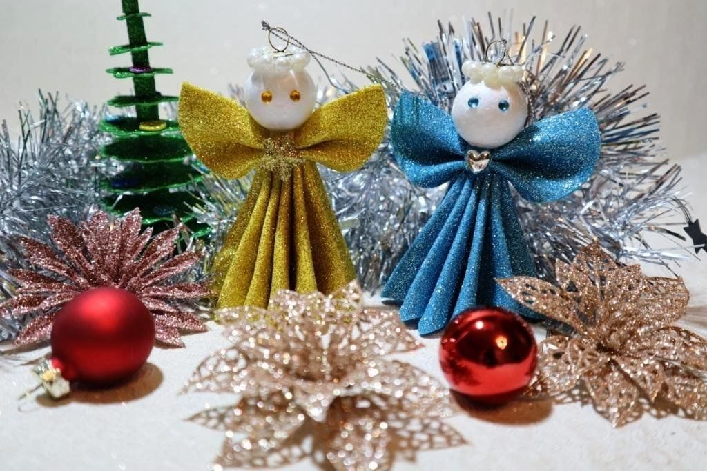 Новогодние игрушки из фоамирана