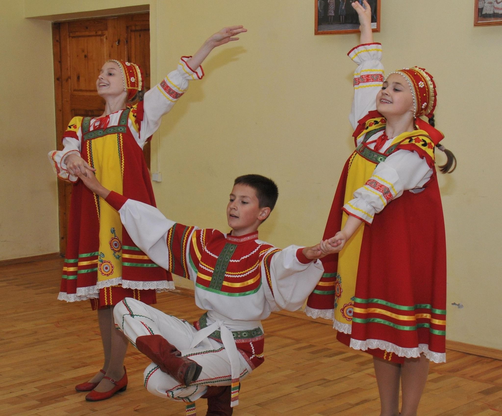 Мероприятия в смоленске. Мероприятие Исток русского танца.