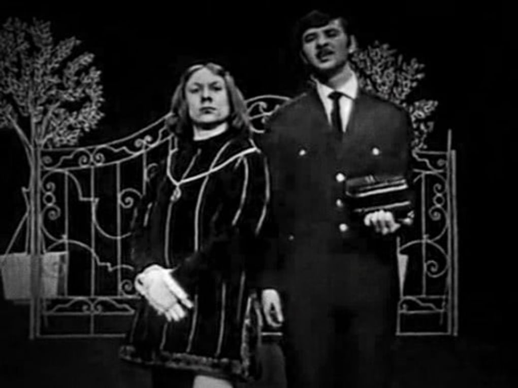 Илья Клявер (Олейников) (справа) в эпизоде художественного фильма Виктора Титова «Солдат и царица» (1968)