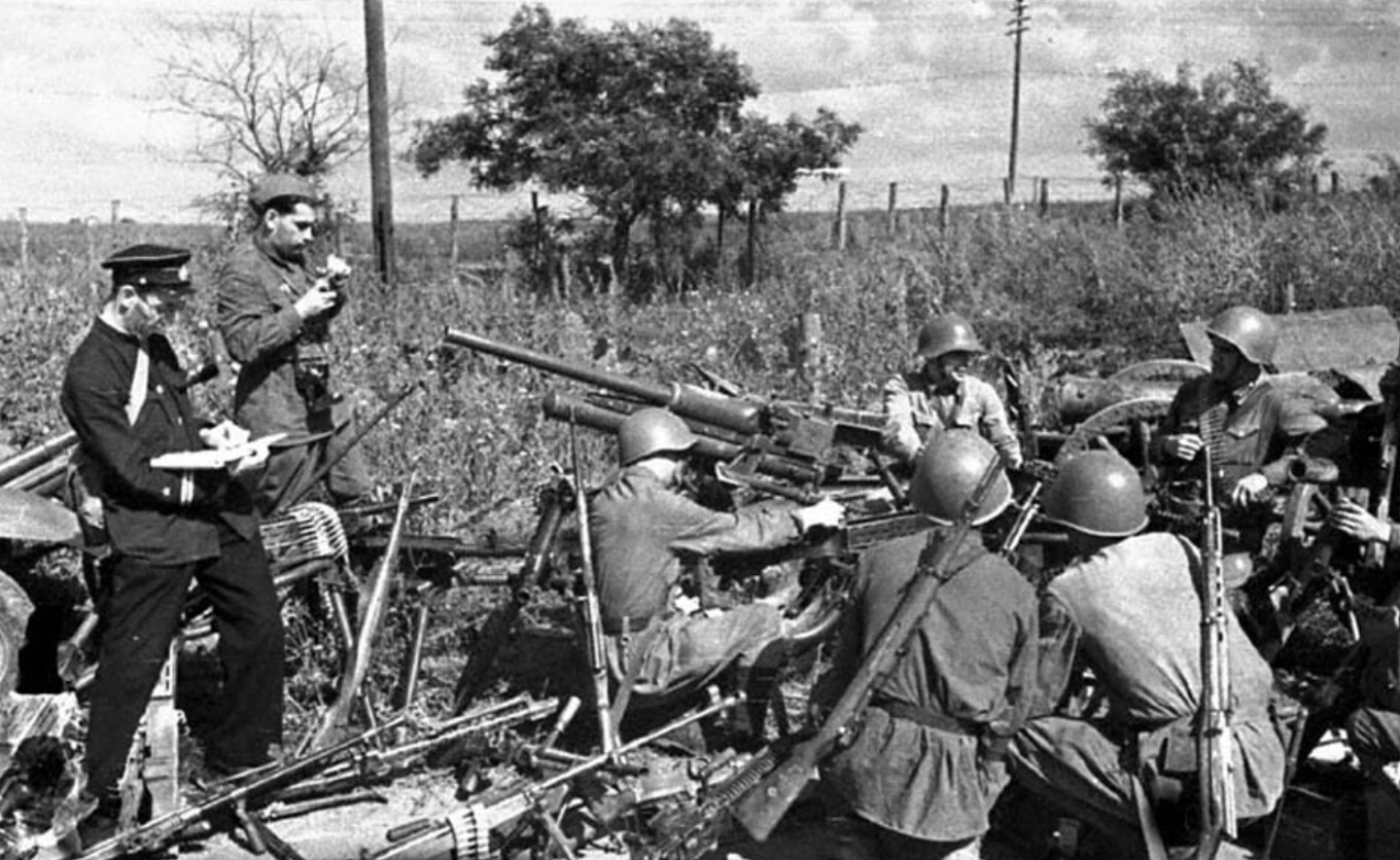 5 августа 1941 год. Оборона Одессы 1941. Героическая оборона Одессы 1941. Оборона Одессы август 1941.