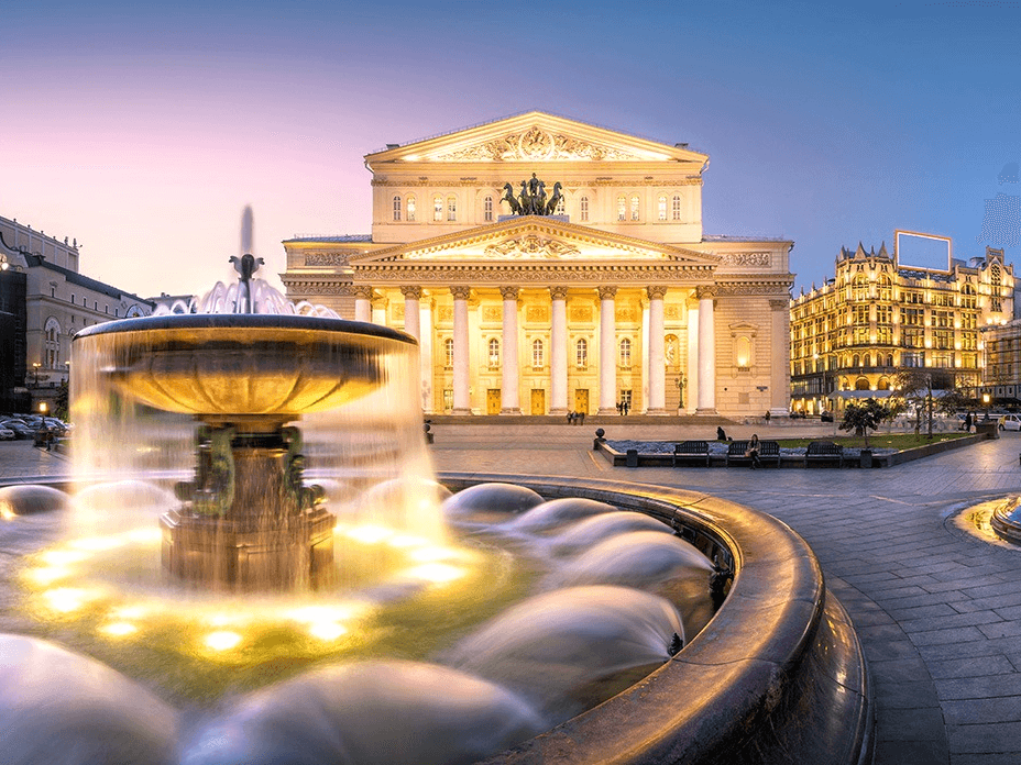 Перед театром. Москва гостиница у большого театра.