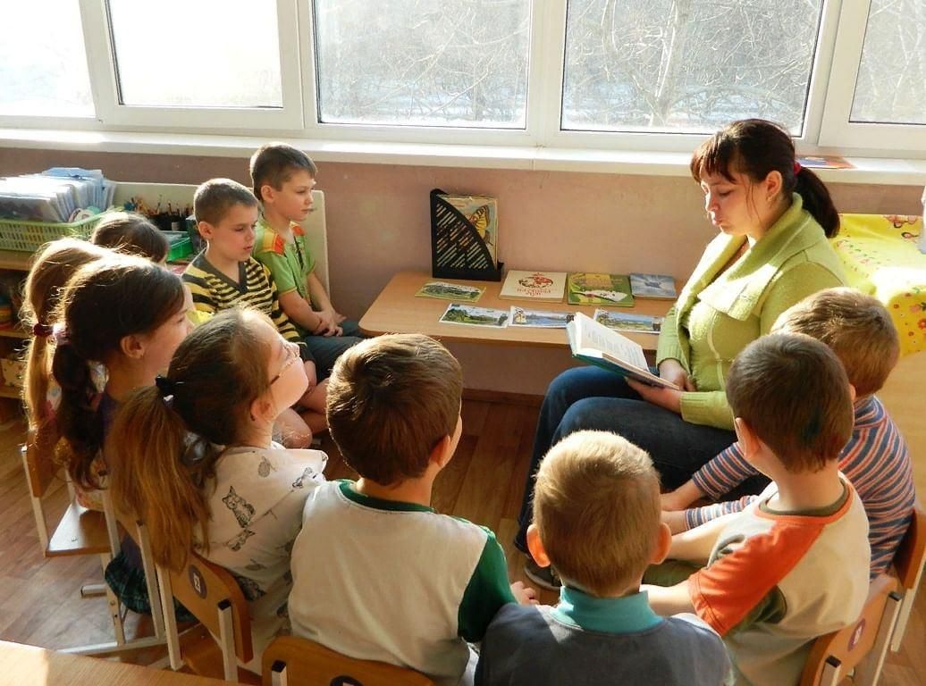 Картинка беседы с детьми в детском саду