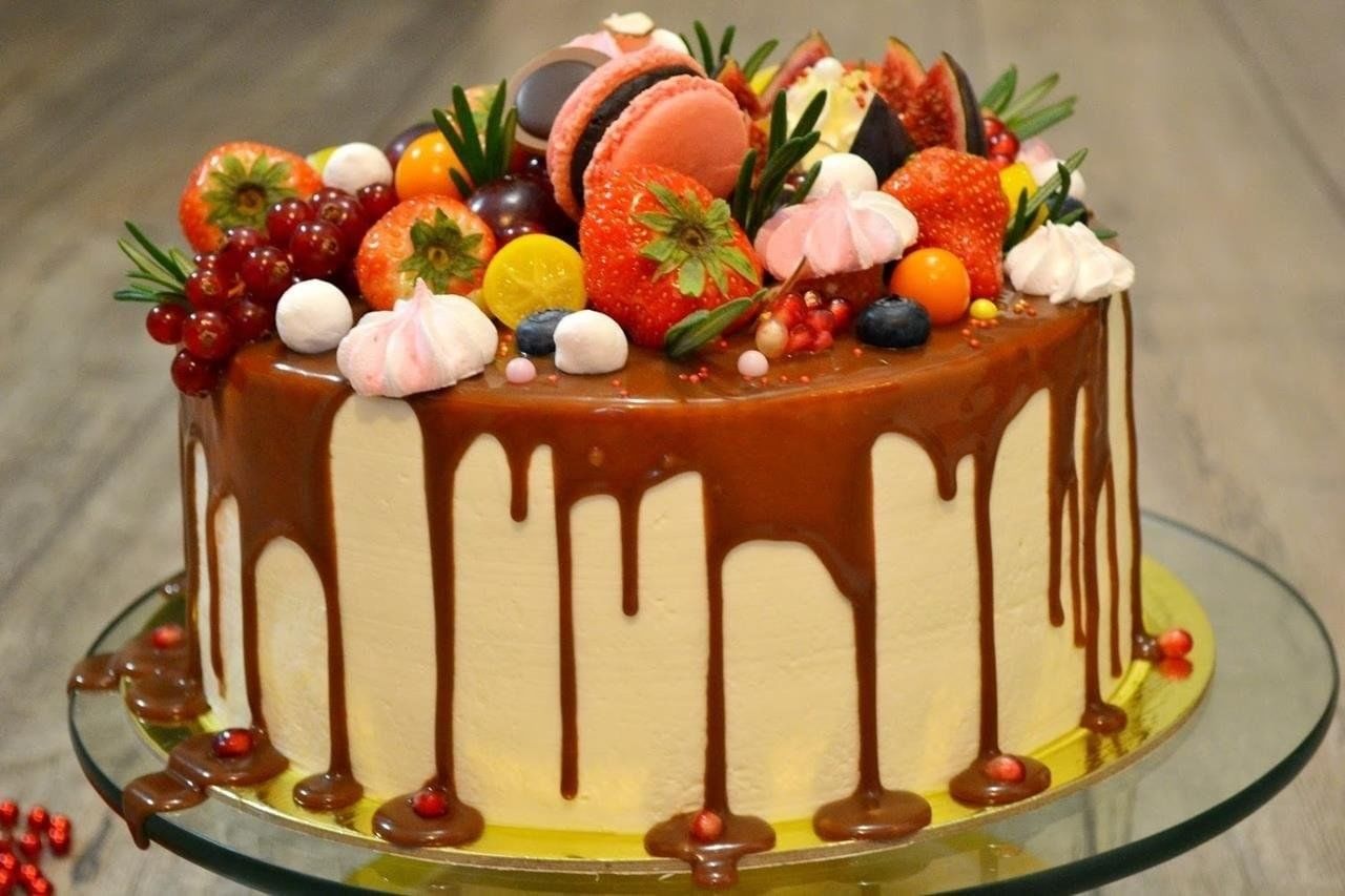 Тортик работы. Красивые торты. Украшение торта. Красивое украшение торта. Декор торта на день рождения.