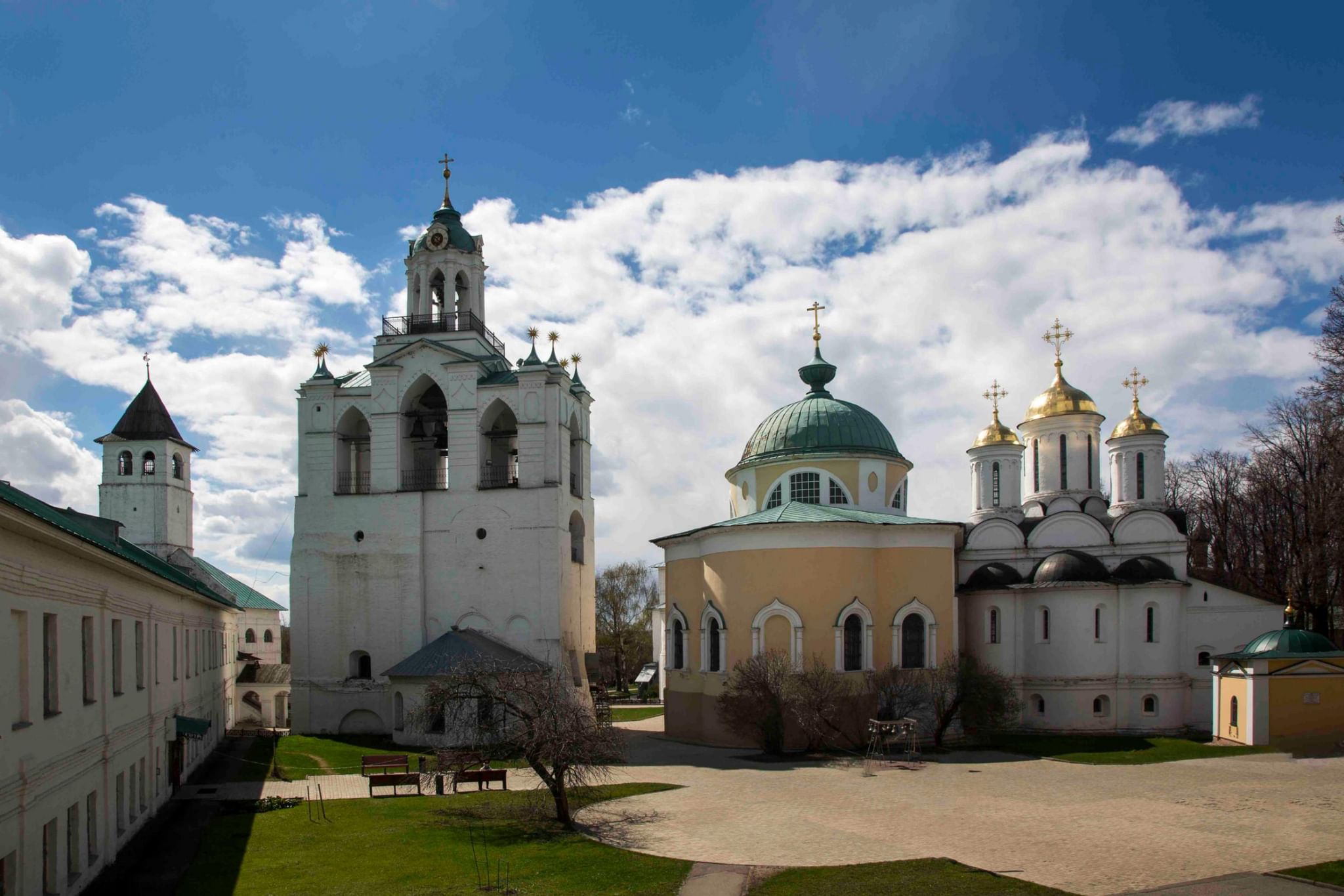 Ярославский музей заповедник весной