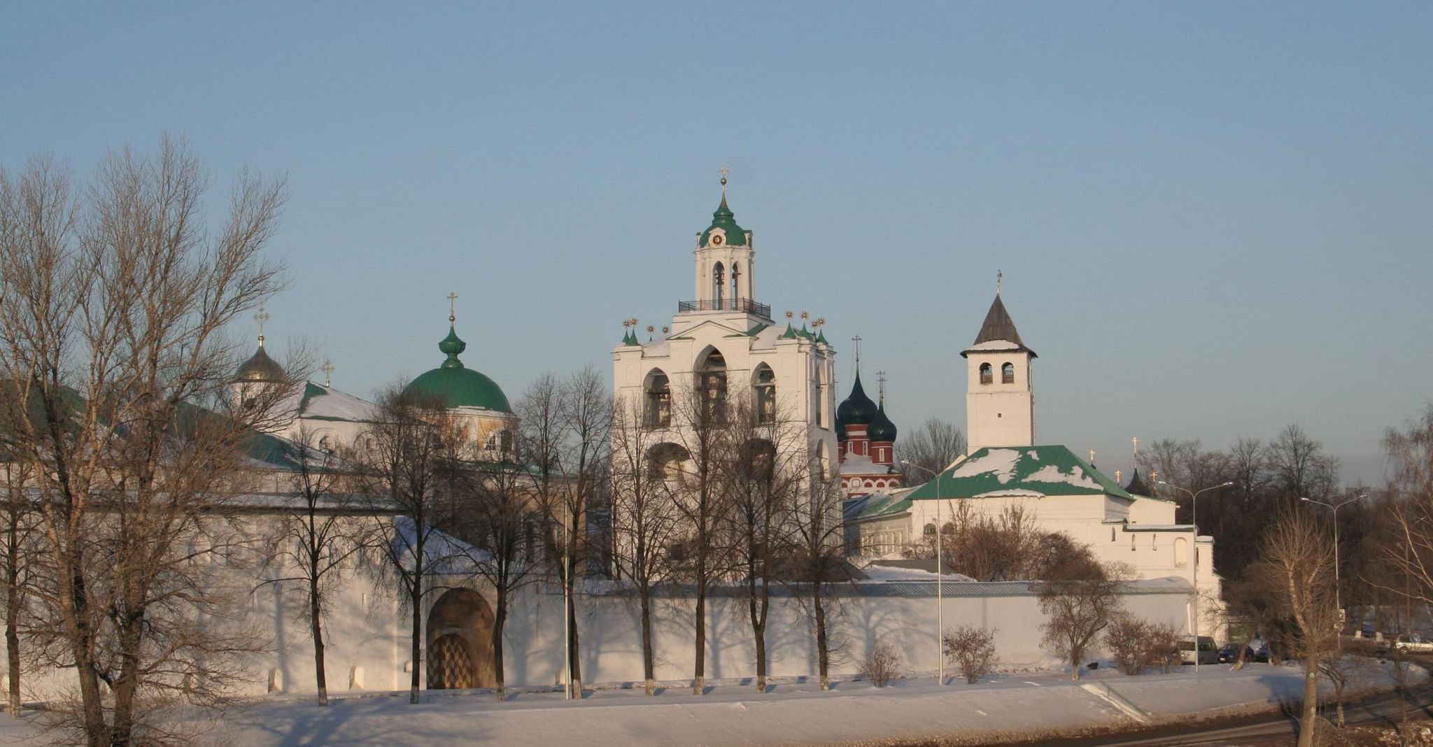 Заповедник ярославль ярославская. Спасо-Преображенский монастырь (Ярославский музей-заповедник). Музей-заповедник Ярославль. Спасо-Преображенский монастырь Ярославль. Ярославский музей-заповедник Ярославль.