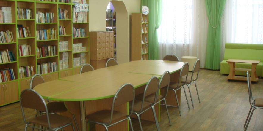Основное изображение для учреждения Гостищевская детская сельская библиотека
