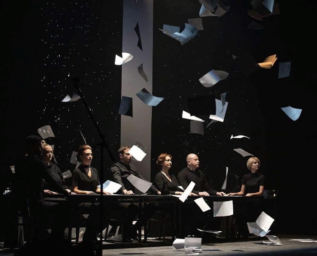 долгий рождественский обед. долгий рождественский обед. долгий рождественский обед театр на васильевском. долгий рождественский обед театр на васильевском сколько длится. долгий рождественский обед.