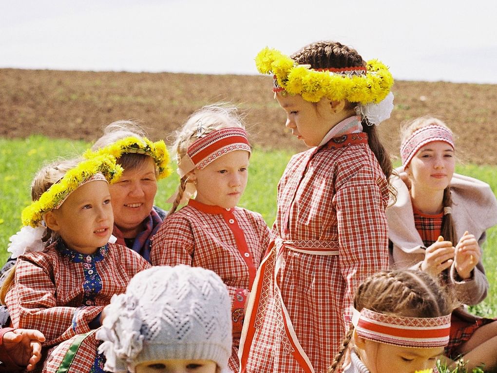 Фестиваль «Пора цветения цветка италмас». Деревня Сеп, Удмуртская Республика, 2019 год. Фотография: Nata Madilyan / <a href="https://ru.wikipedia.org/wiki/Сеп_(деревня)" target="_blank">wikipedia.org</a> / <a href="https://creativecommons.org/licenses/by/2.0/" target="_blank">CC BY 2.0</a>