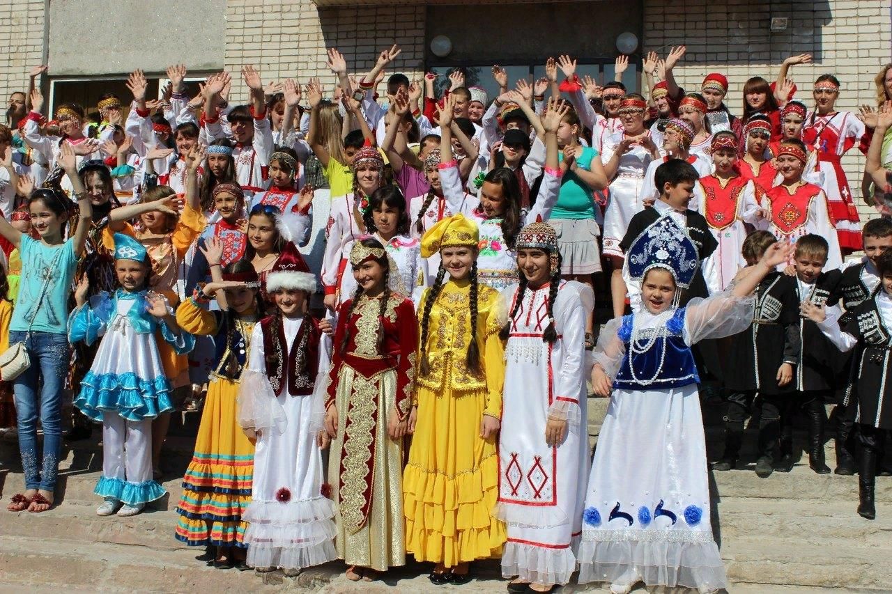 Разные народы
