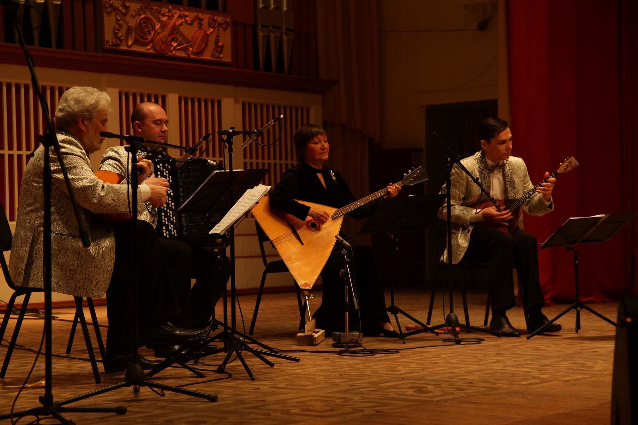 заслуженный артист татарстана и терем квартет. квартет имени давида ойстраха. игорь пономаренко терем квартет. квартет имени бетховена. малый оркестр.