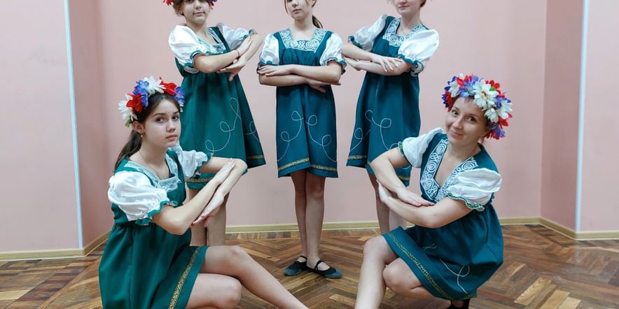 Основное изображение для события Программа «Русские народные танцы. Присядка»