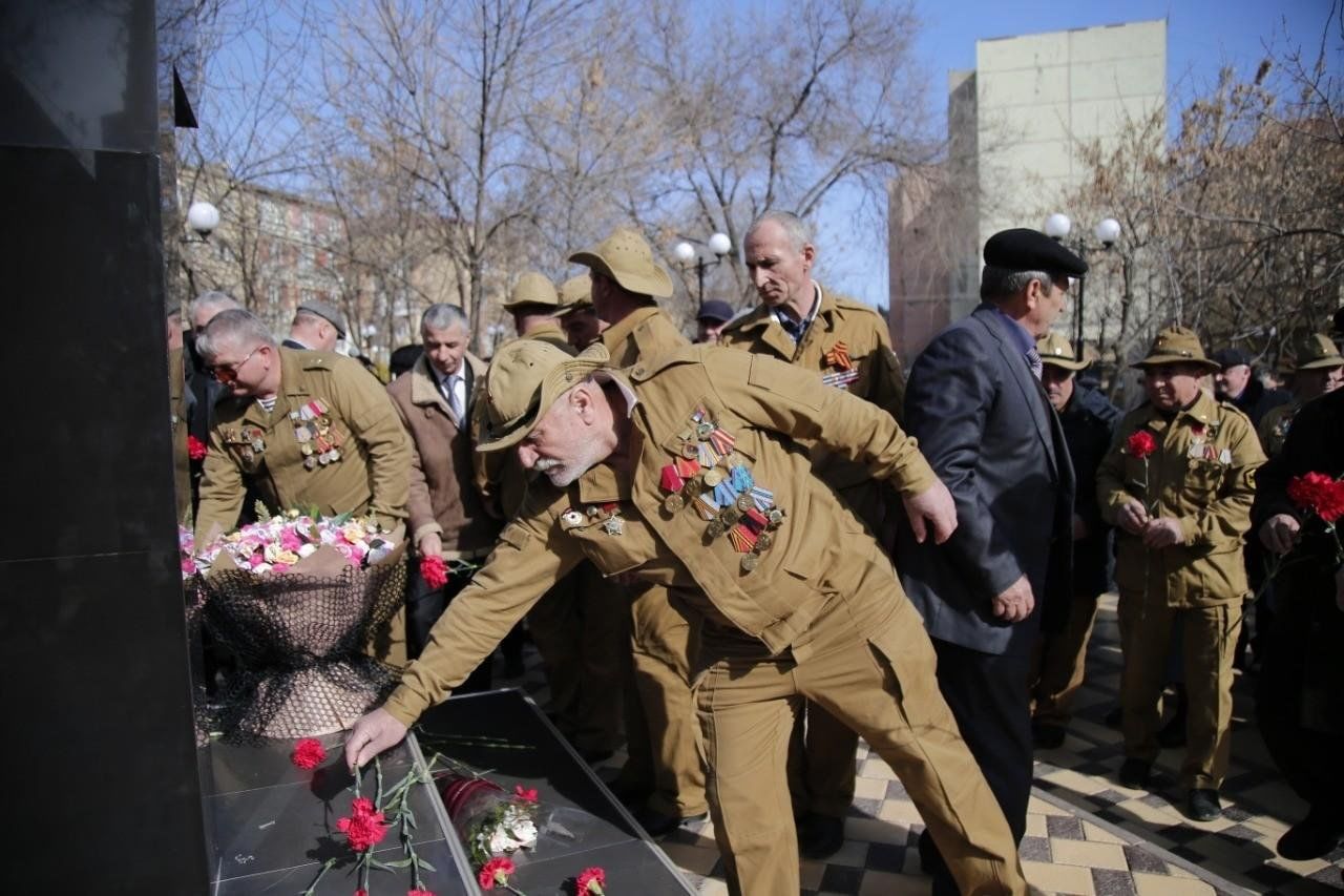 Афганцы в 2024 году. Парк память афганцам Махачкала. Воины интернационалисты Афганистана. Воины интернационалисты Афганистана 1989. 15 Февраля Афганистан вывод войск.