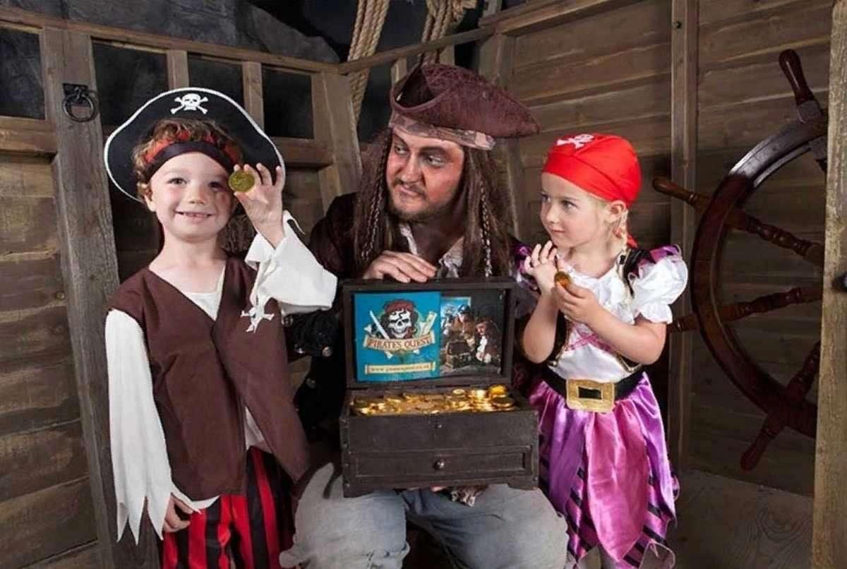 Пиратская квест игра. Квест пираты Карибского моря для детей. Корабль призрак квест Ярославль. Пиратский квест. Дети пираты.