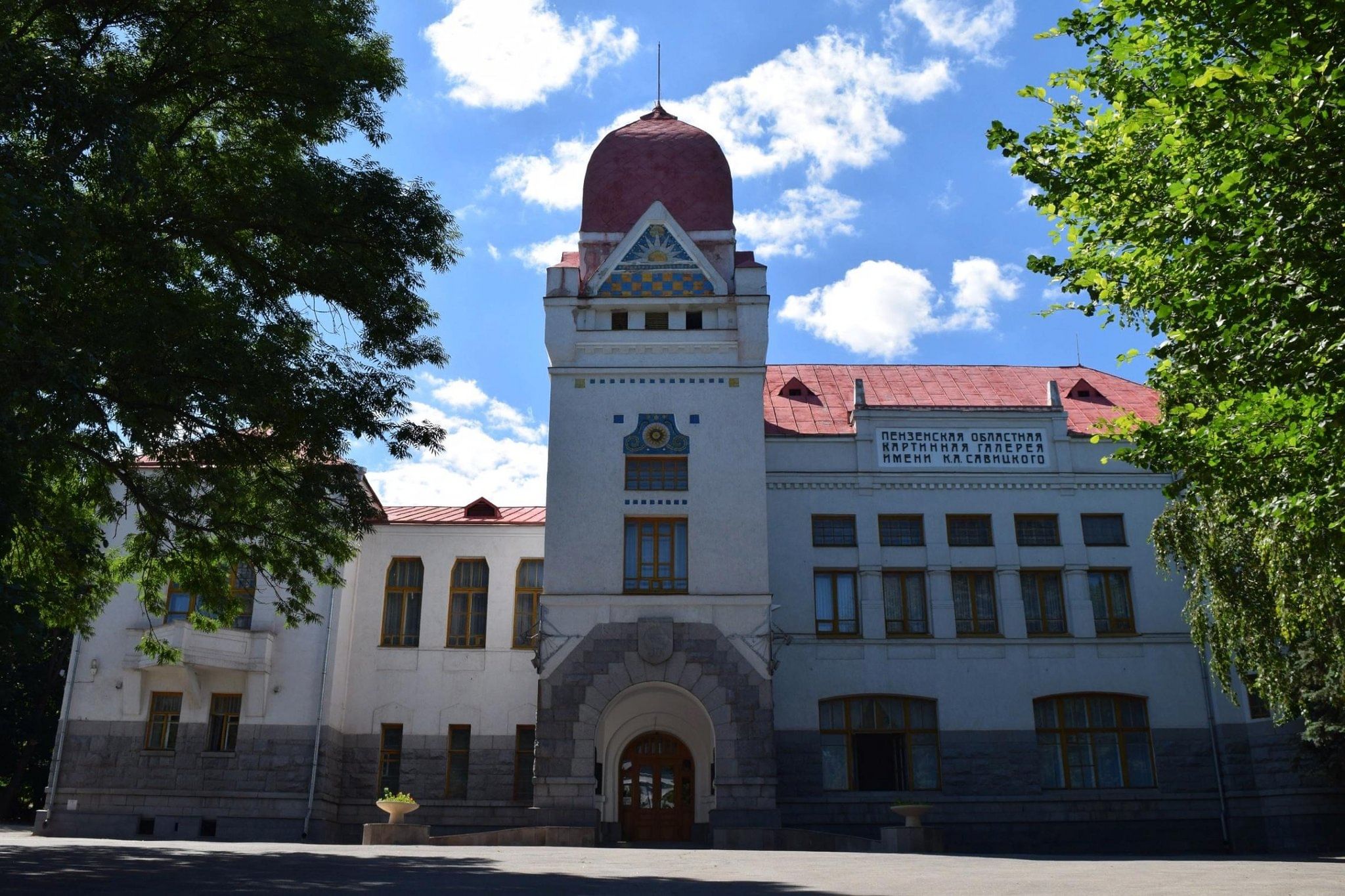 Экскурсия по персональной выставке Дмитрия Сысоева