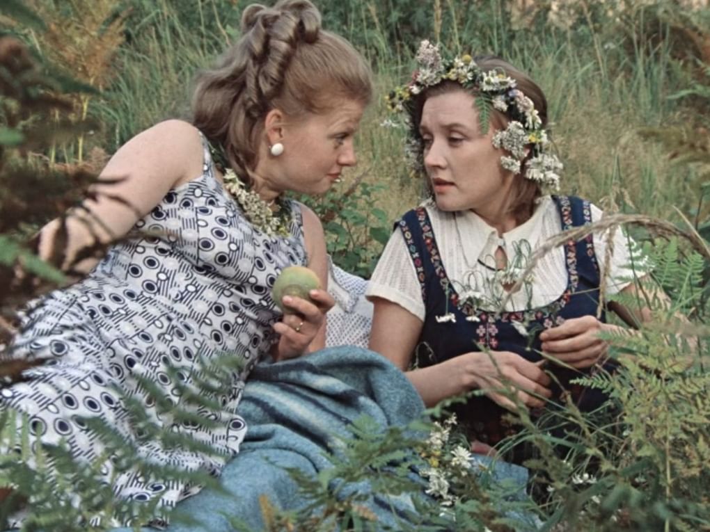 Кадр из художественного фильма Владимира Меньшова «Москва слезам не верит» (1979)