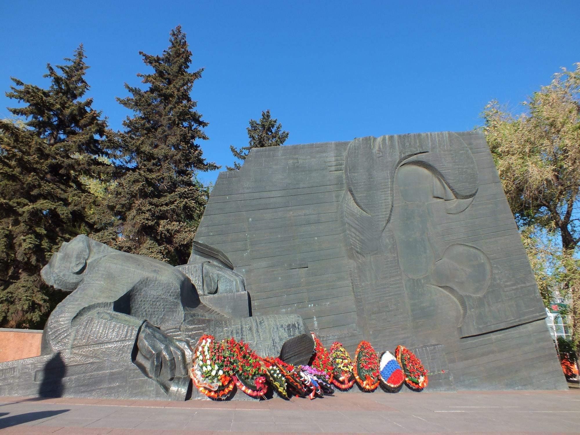 Памятник славы воронеж фото Час памяти "И город вспыхнул от огня" 2024, Рамонский район - дата и место прове