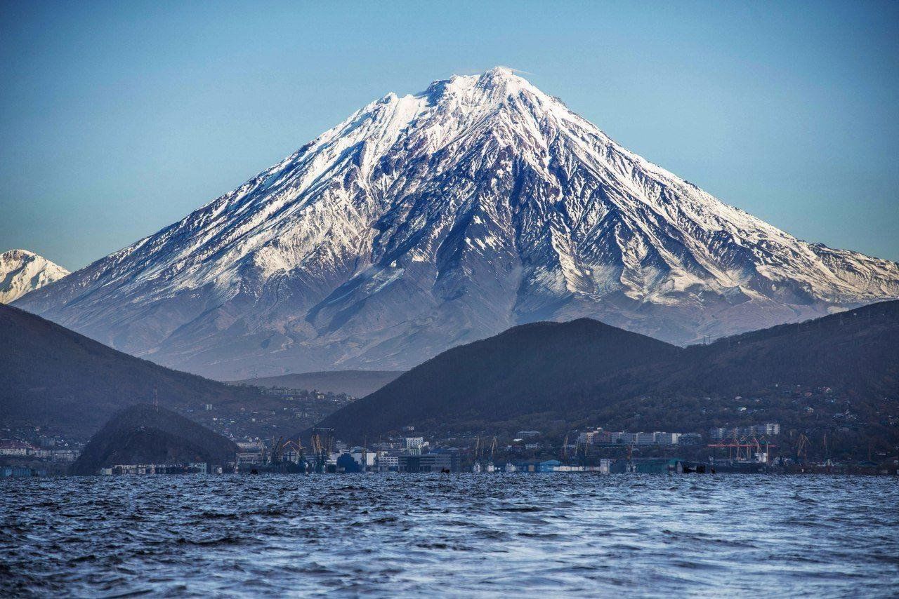 Камчатские вулканы Корякский