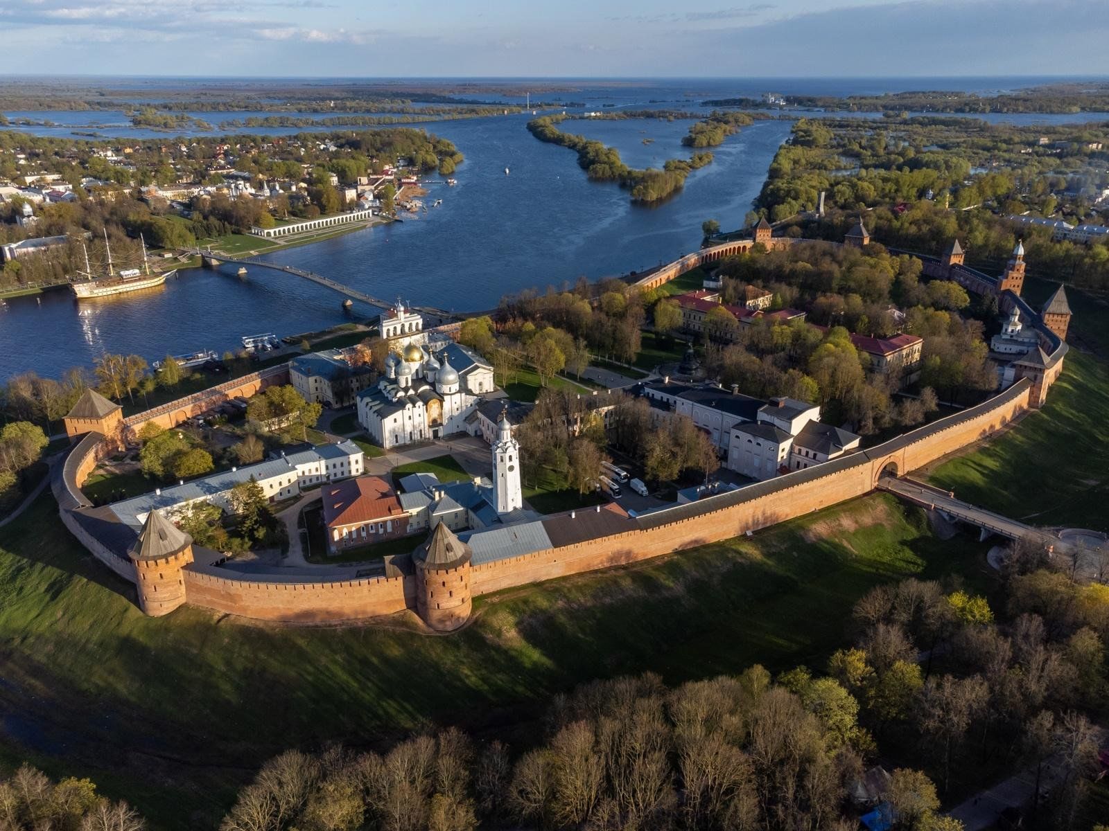 красивые места великий новгород для