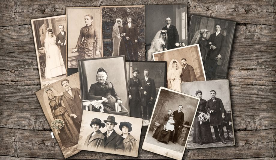 История семьи в картинках