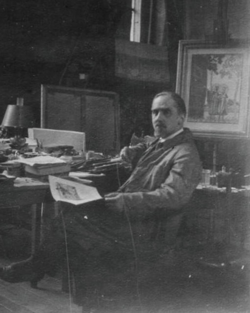 Иван Билибин в мастерской. Франция, 1931 год. Фотография: Ивангородский музей, Ивангород, Ленинградская область