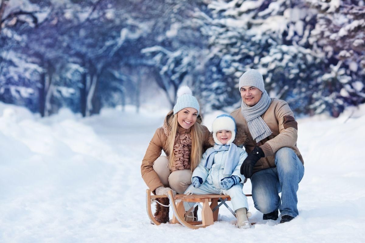 Snow family pictures, winter family pictures, family photography, Tibble Fork, C