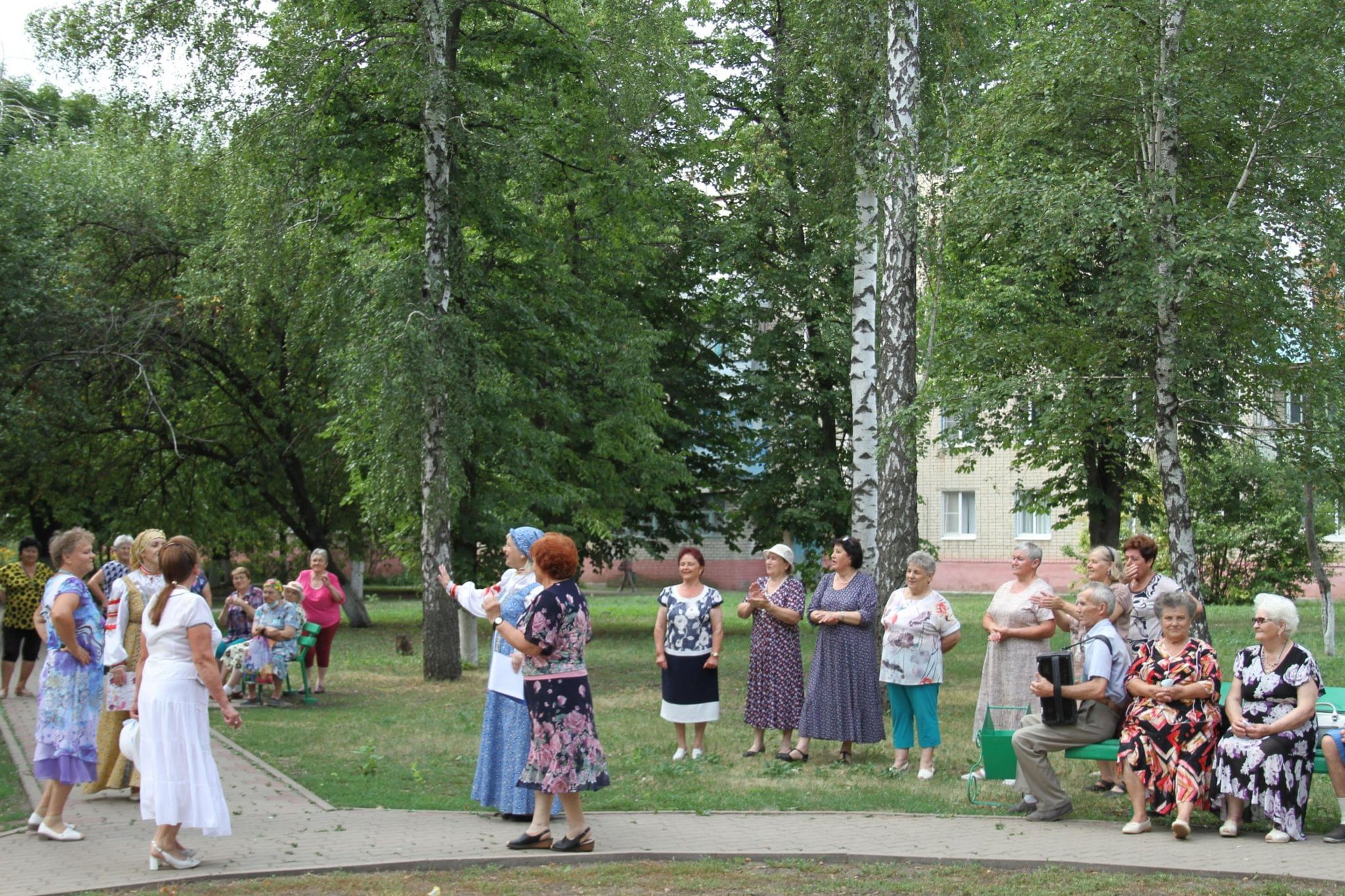 детский оздоровительный лагерь крылатый. малотроицкое дом культуры. лагерь крылатых барнаул. теннисный клуб крылатый мяч контакт. фото из мультиков.