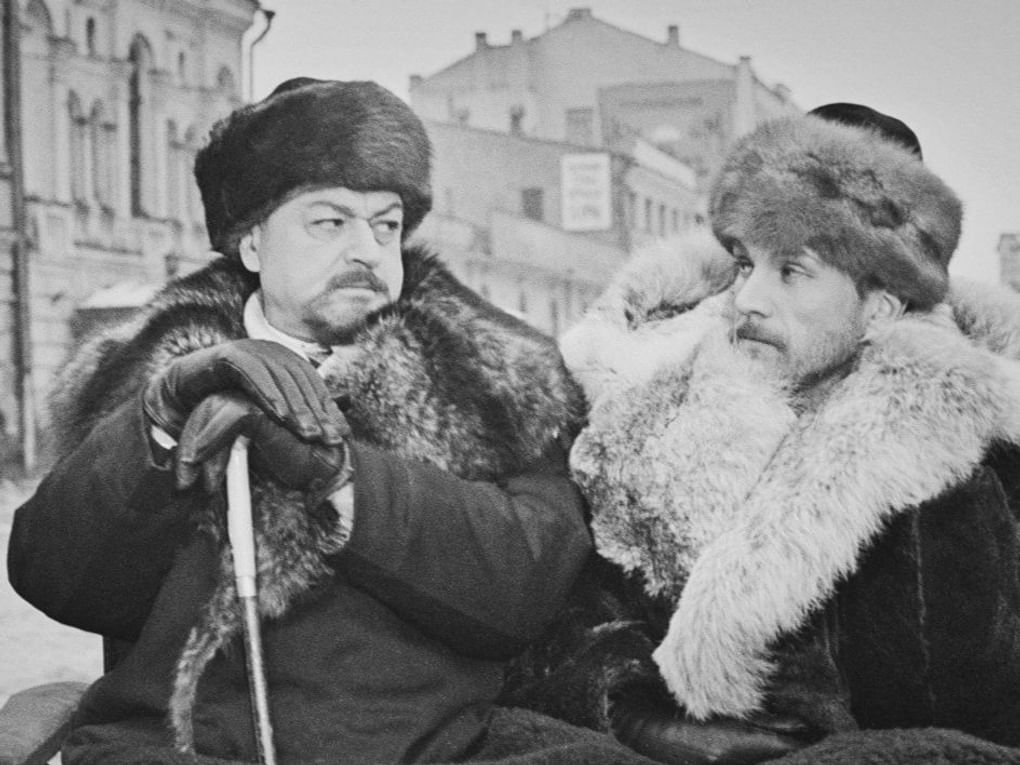 Ефим Копелян (слева) в роли Саввы Морозова и Игорь Ледогоров в роли Николая Баумана в художественном фильме Семена Туманова «Николай Бауман» (1967)