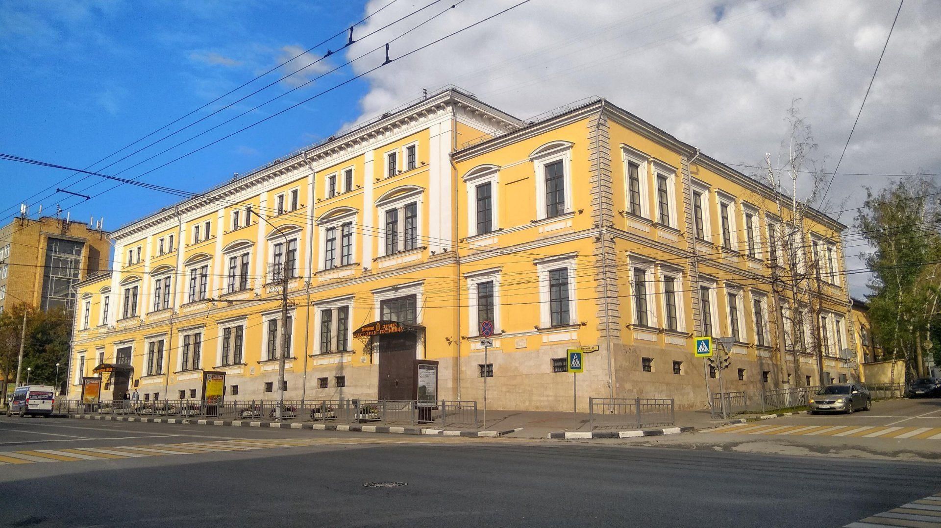 Дворянский дом тула. Дом дворянского собрания Тула. Здание дворянского собрания Тула. Зал дворянского собрания Тула. Колонный зал дворянского собрания Тула.